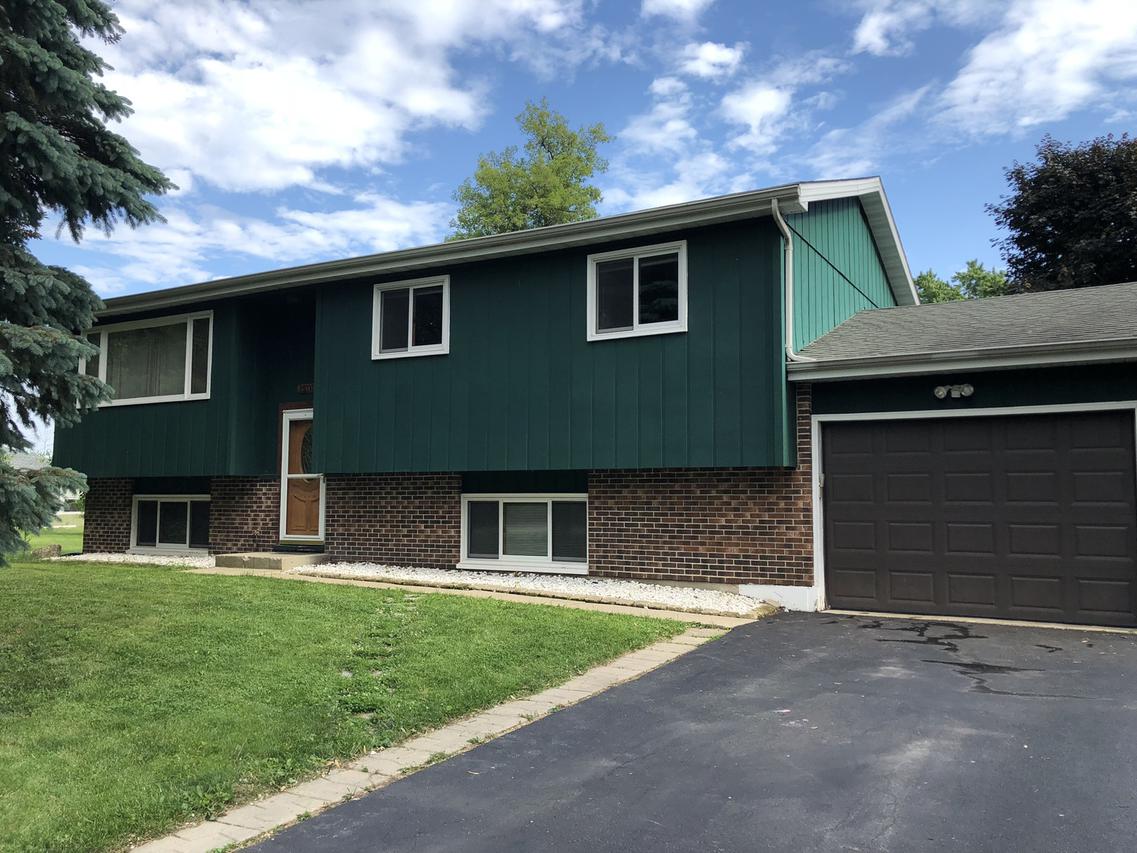 1509 Evergreen St., Holiday Hills, IL 60051