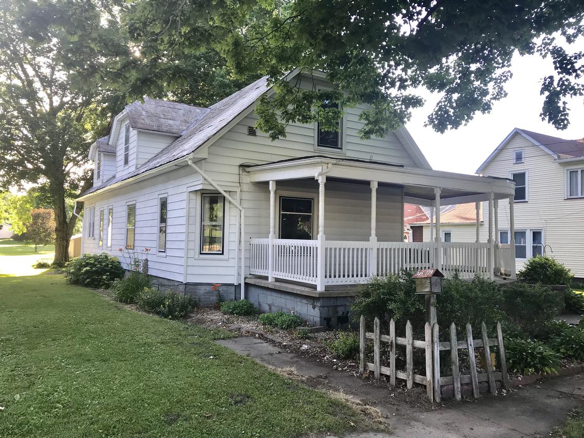 140 S Sycamore St., Tiskilwa, IL 61368