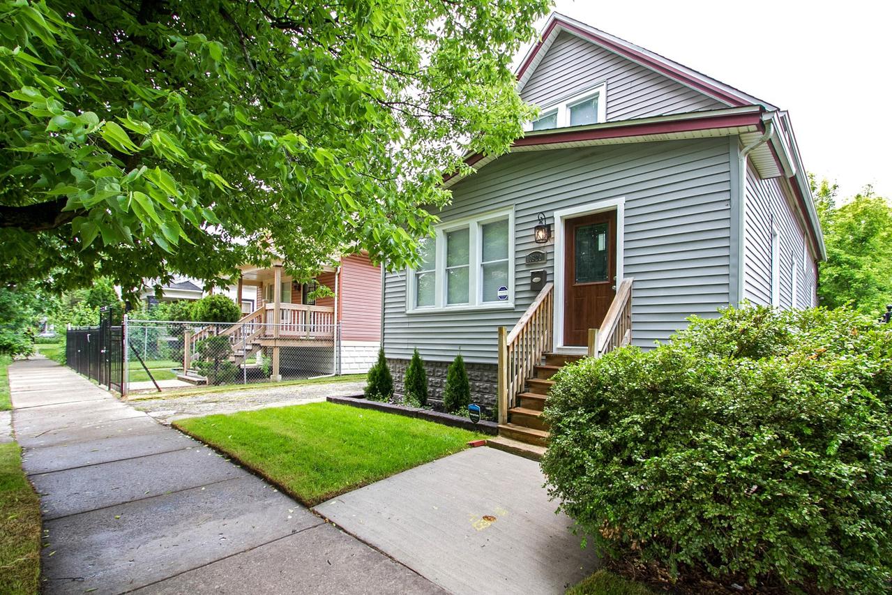 10518 S State St., Chicago, IL 60628
