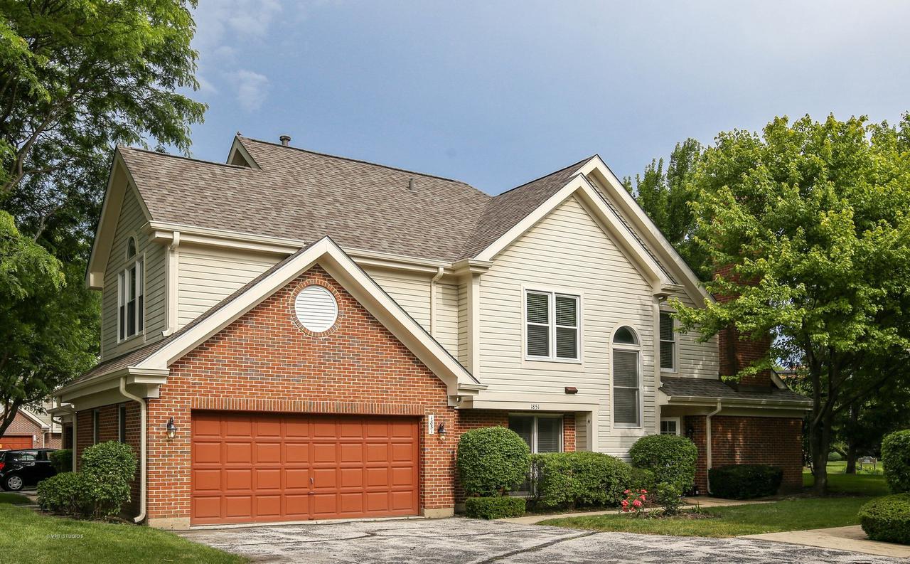 1851 W White Oak St., Arlington Heights, IL 60005