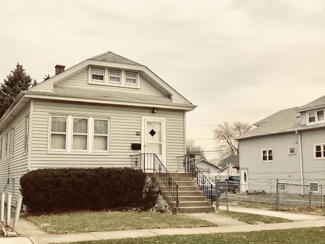 8025 44th St., Lyons, IL 60534