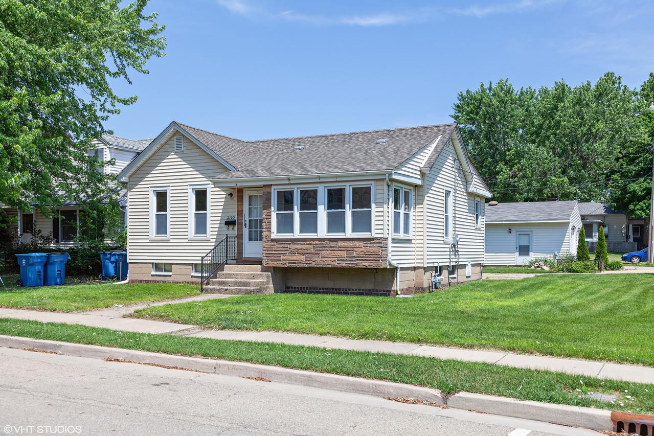 2103 4th St., Peru, IL 61354