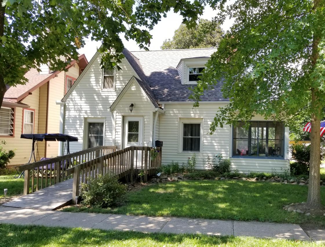 106 E 2nd St., Prophetstown, IL 61277