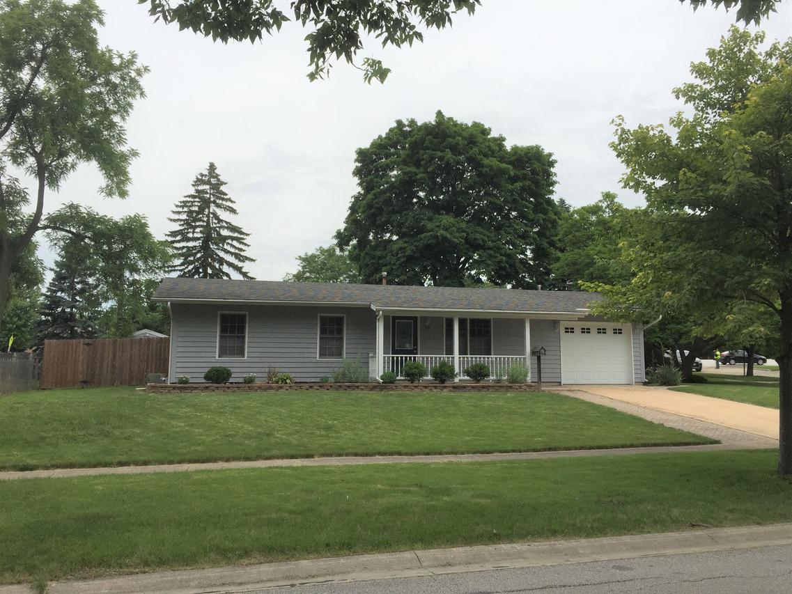 10 Briar Ln., Geneva, IL 60134