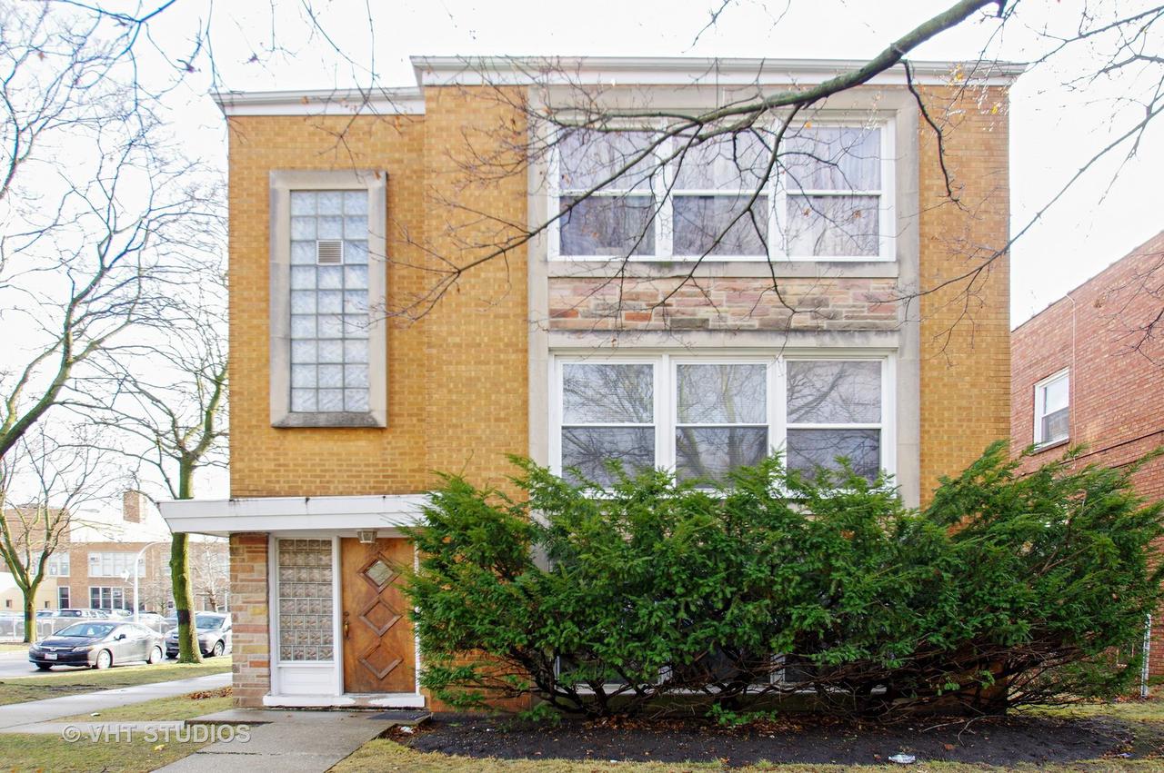 2735 W Pratt Blvd., Chicago, IL 60645