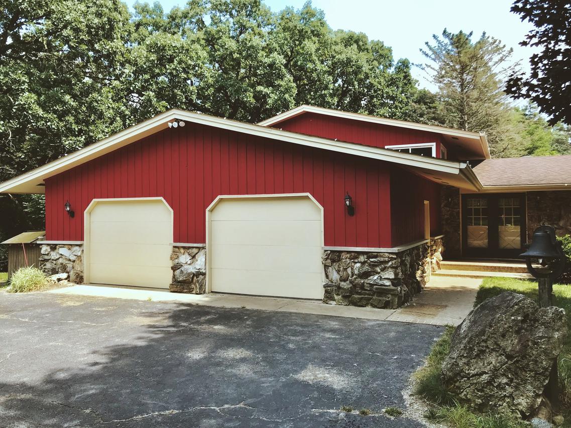 25753 W Ivanhoe Rd., Wauconda, IL 60084