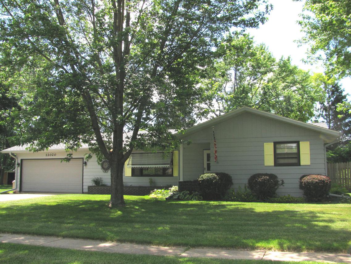 12020 July Dr., Machesney Park, IL 61115
