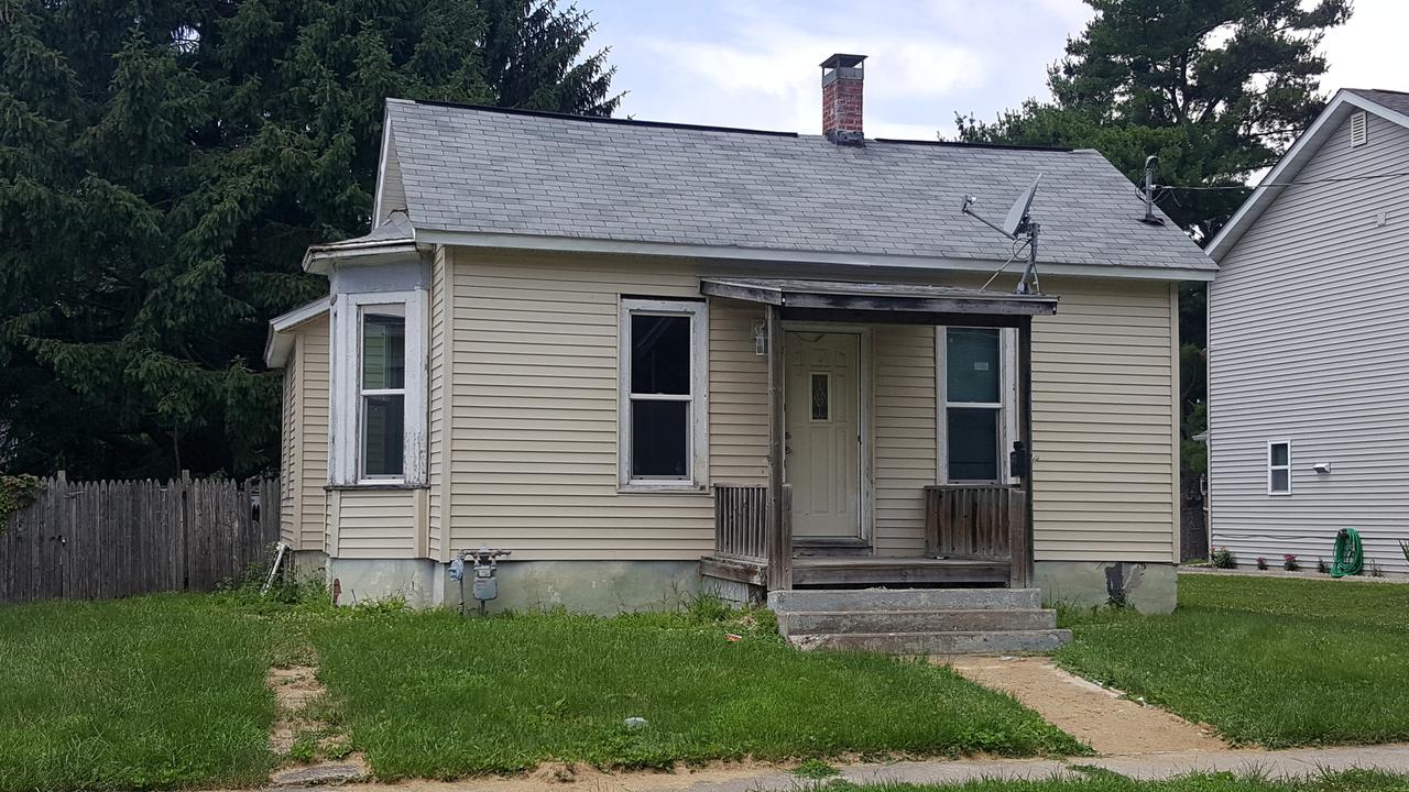 903 3rd Ave., Sterling, IL 61081
