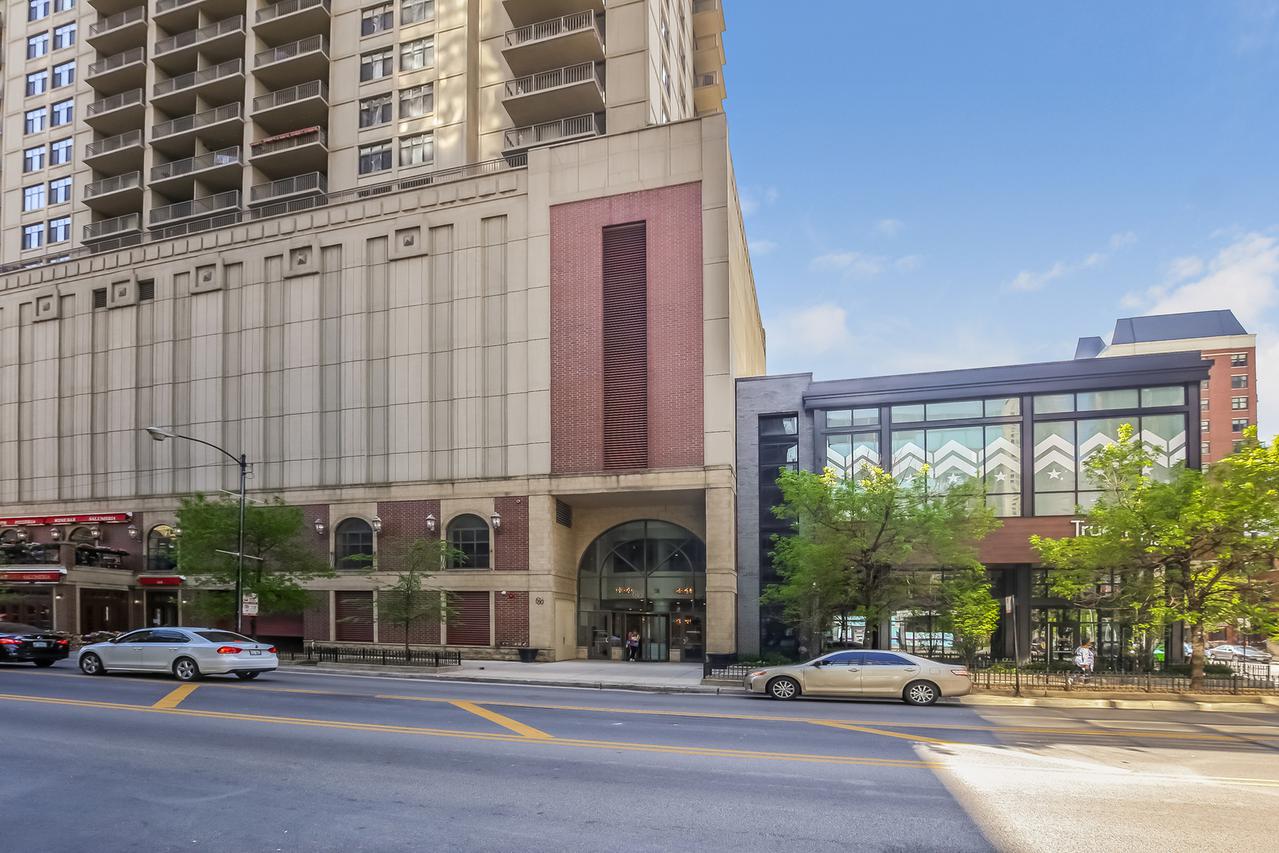 630 N State St. #1305, Chicago, IL 60654