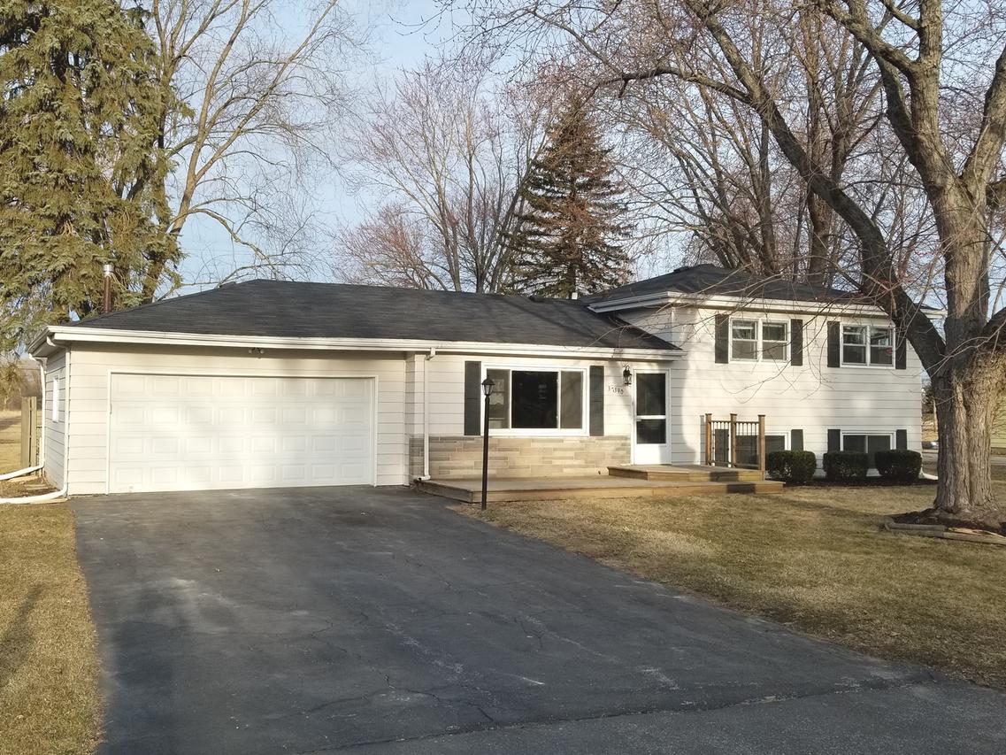 37390 N Shirley Dr., Gurnee, IL 60031