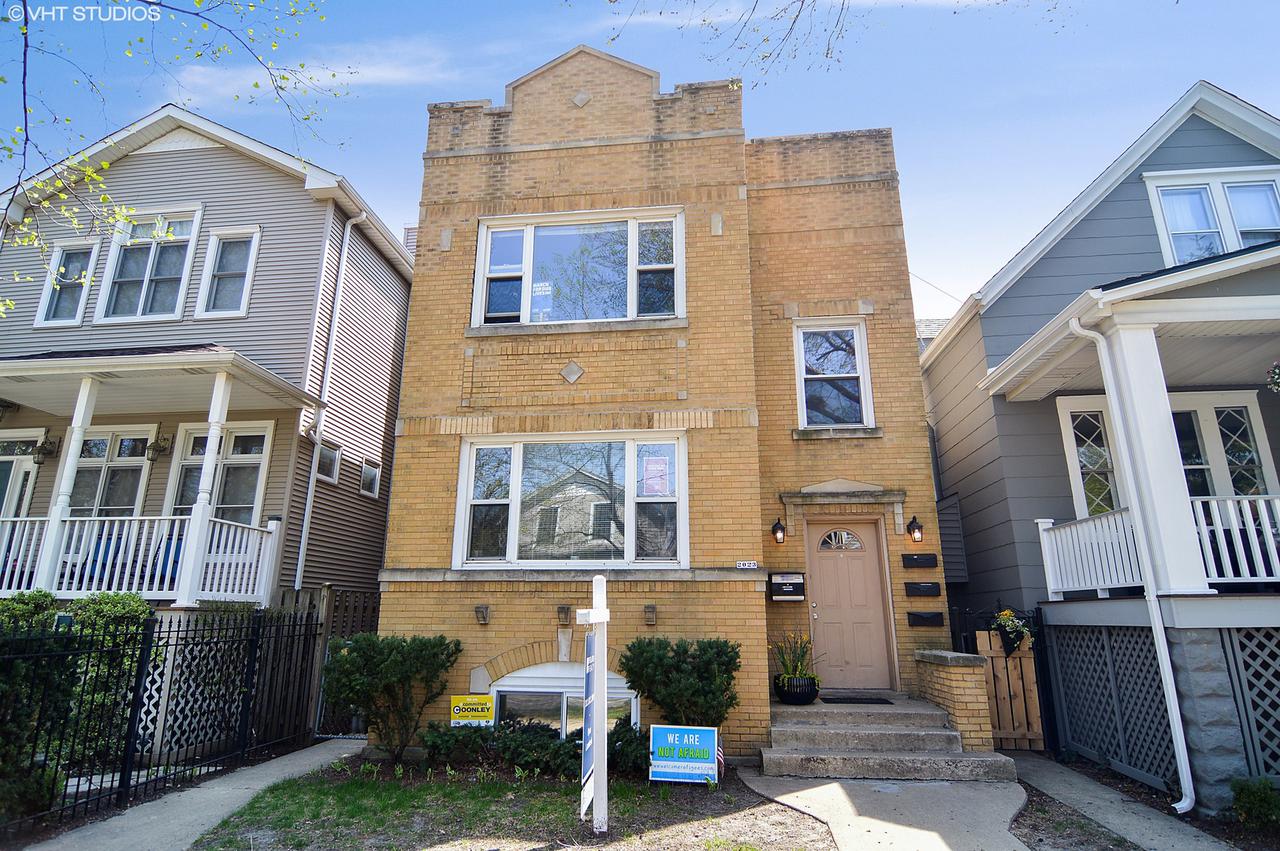 2023 W Berteau Ave., Chicago, IL 60618