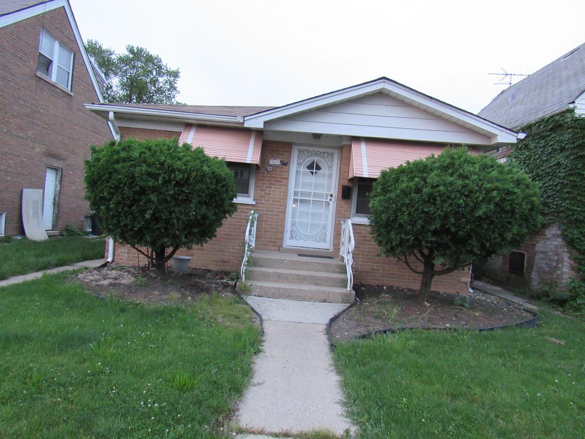 15935 Lathrop Ave., Harvey, IL 60426