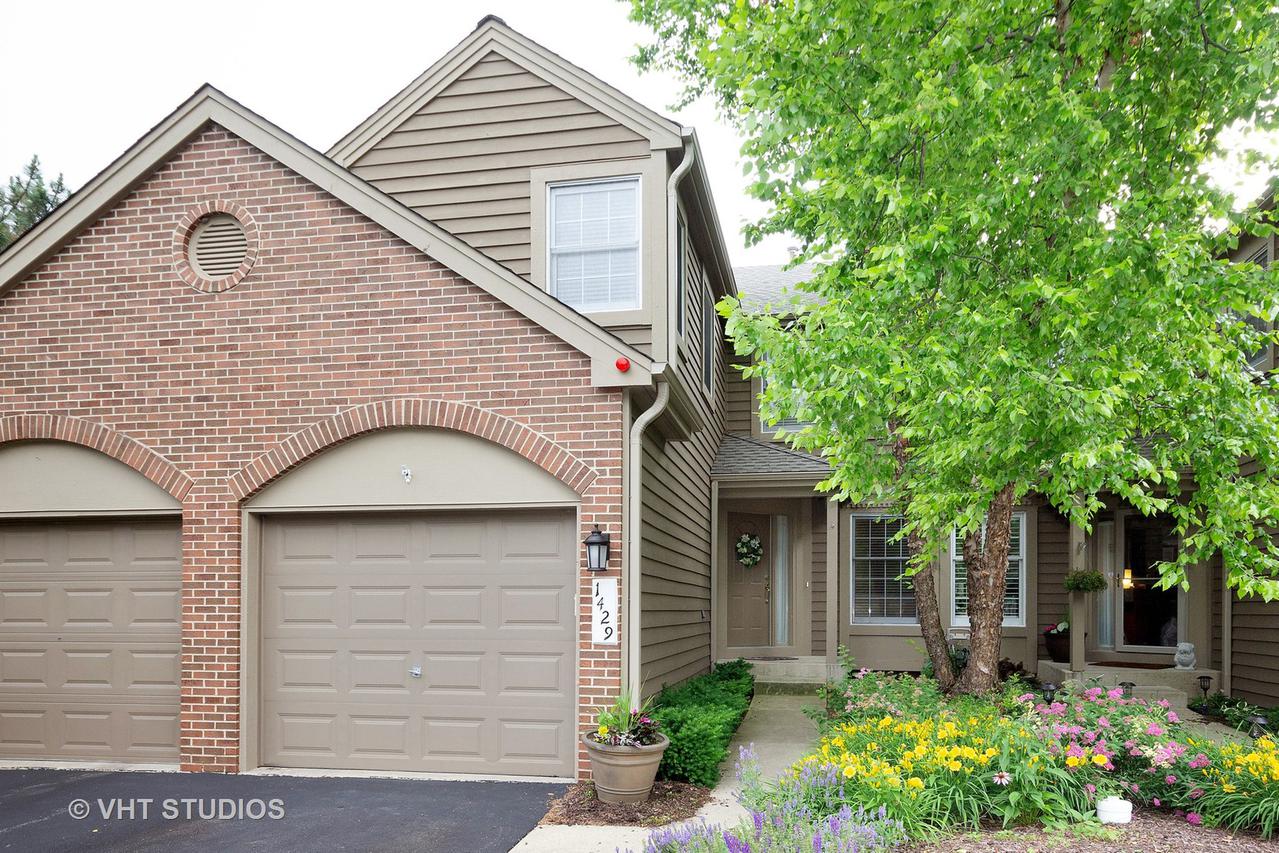 1429 Aberdeen Ct. #94, Naperville, IL 60564