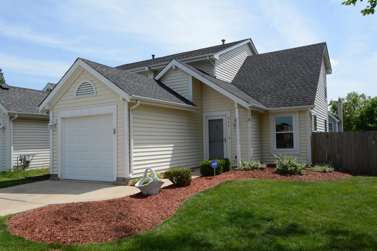 356 Aspen Ct., Carol Stream, IL 60188