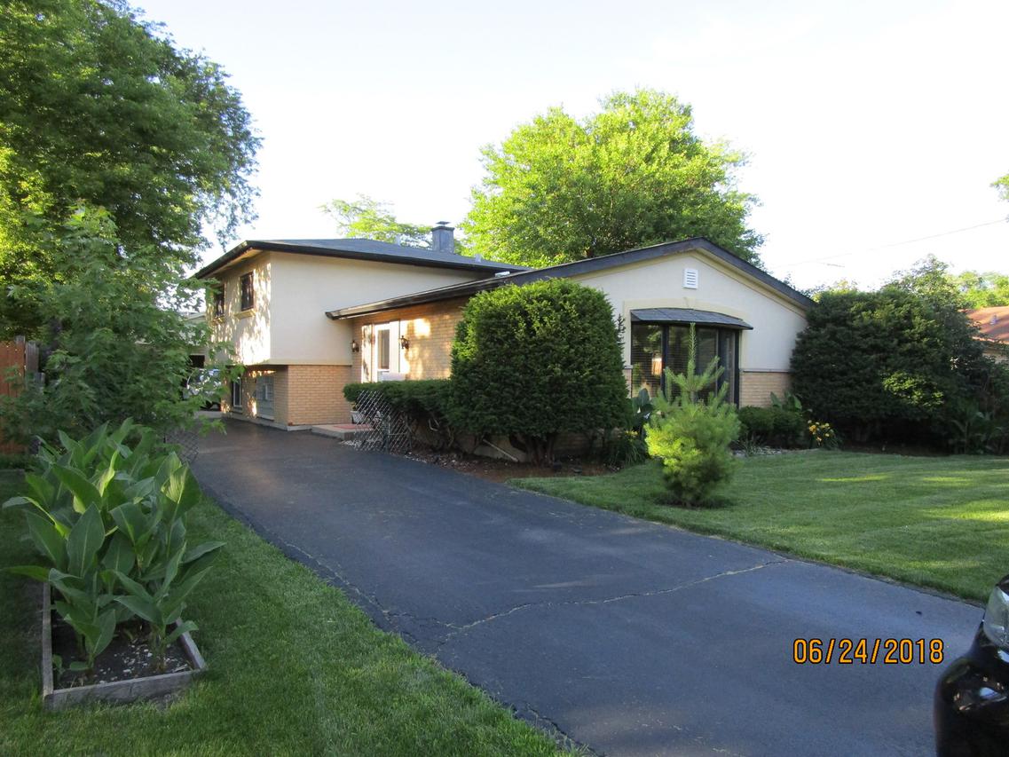 10026 W Palmer Ave., Melrose Park, IL 60164