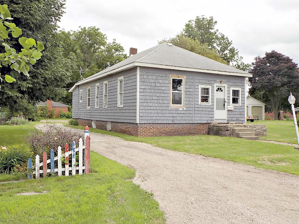 1405 S Shabbona St., Streator, IL 61364