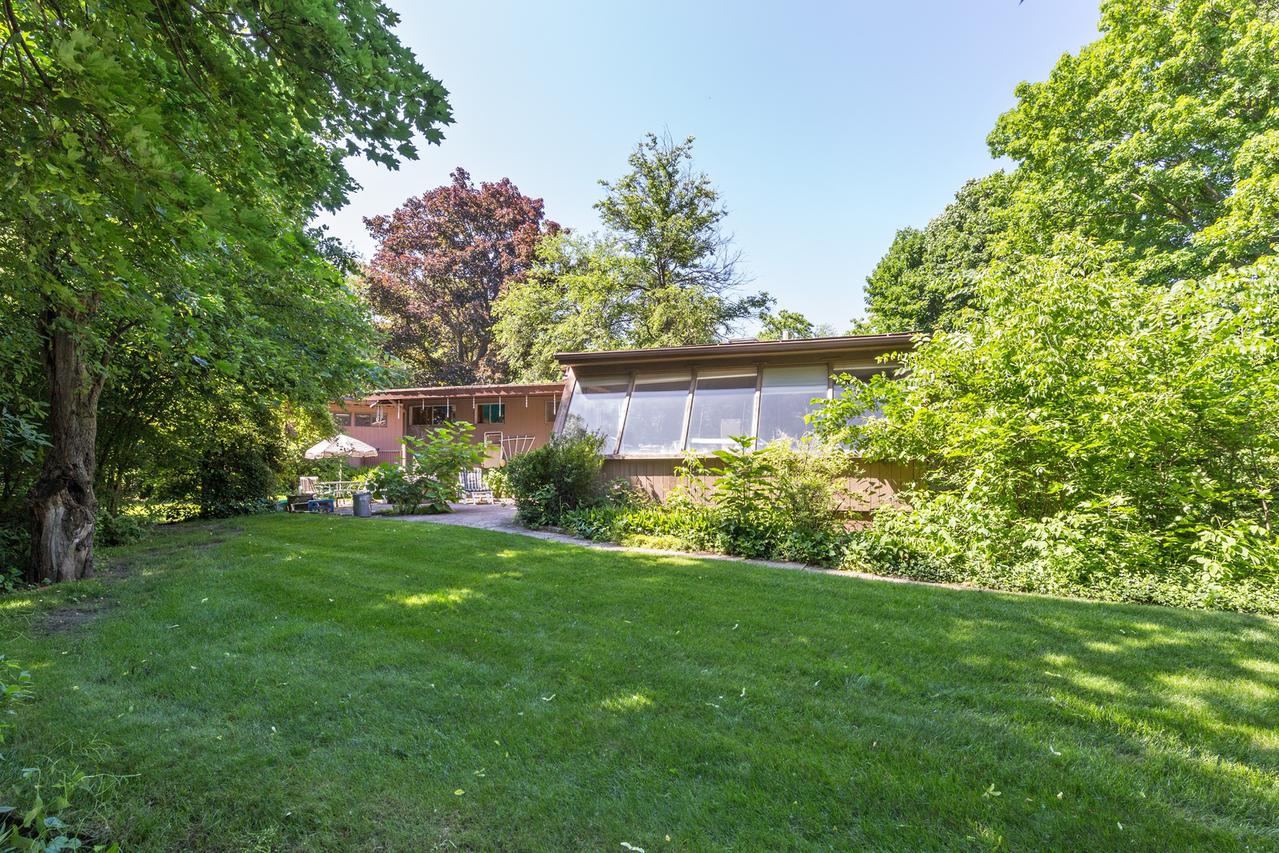605 Illinois Rd., Wilmette, IL 60091