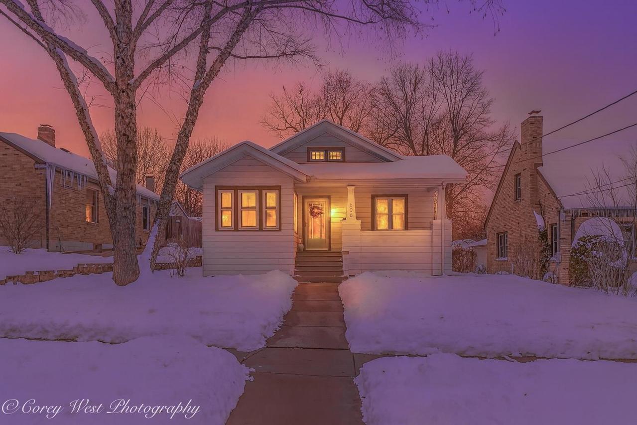 606 Paris Ave., Rockford, IL 61107