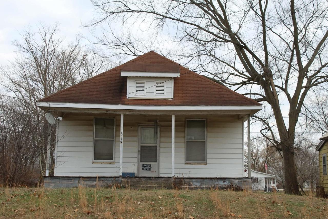 311 Wabash Ave., Centralia, IL 62801