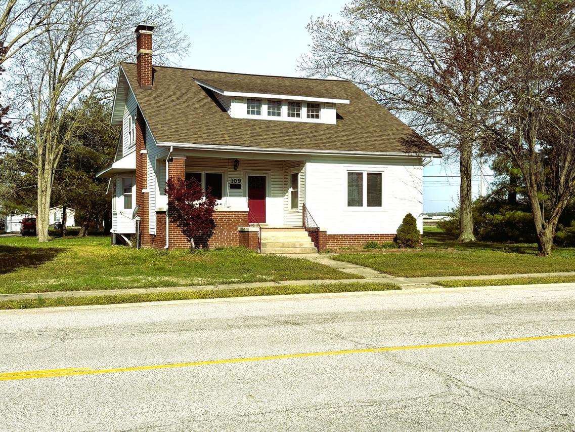 109 S Broadway St., Hoffman, IL 62250