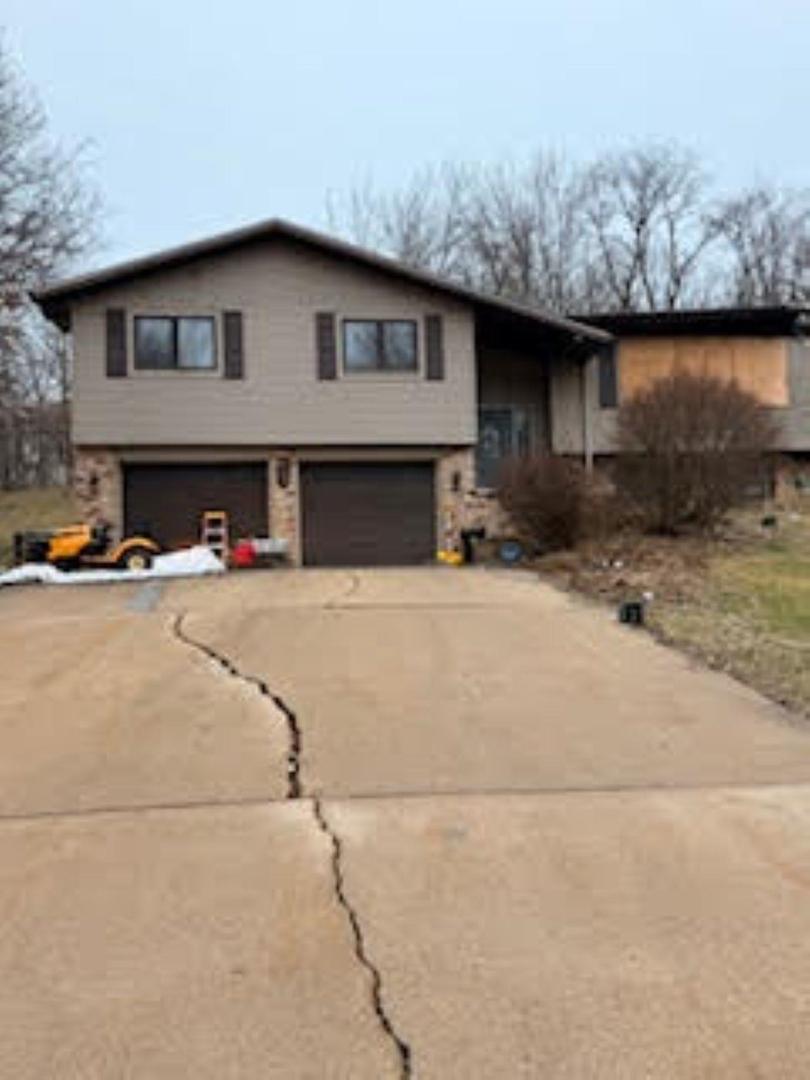 469 Ravine St., Port Byron, IL 61275