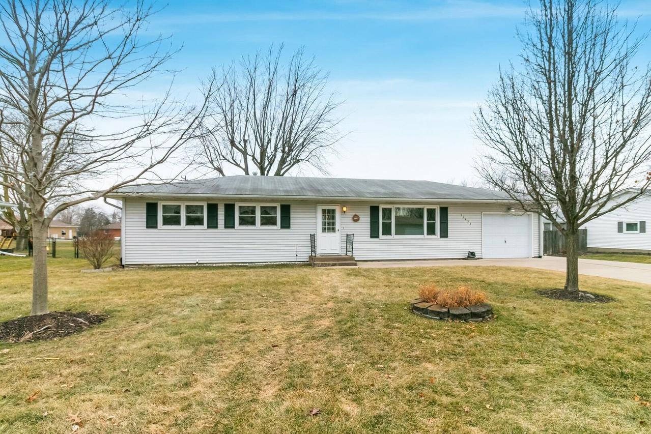 11622 3rd St., Milan, IL 61264