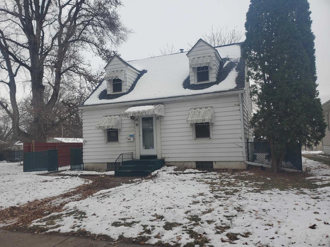 1517 32nd St., Rockisland, IL 61201