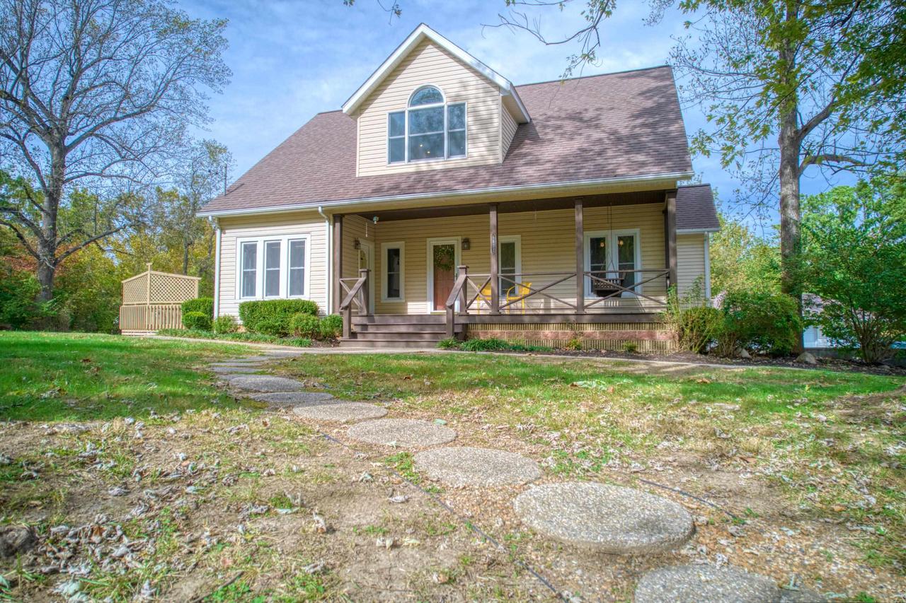 6873 Old  13 Hwy., Carbondale, IL 62901