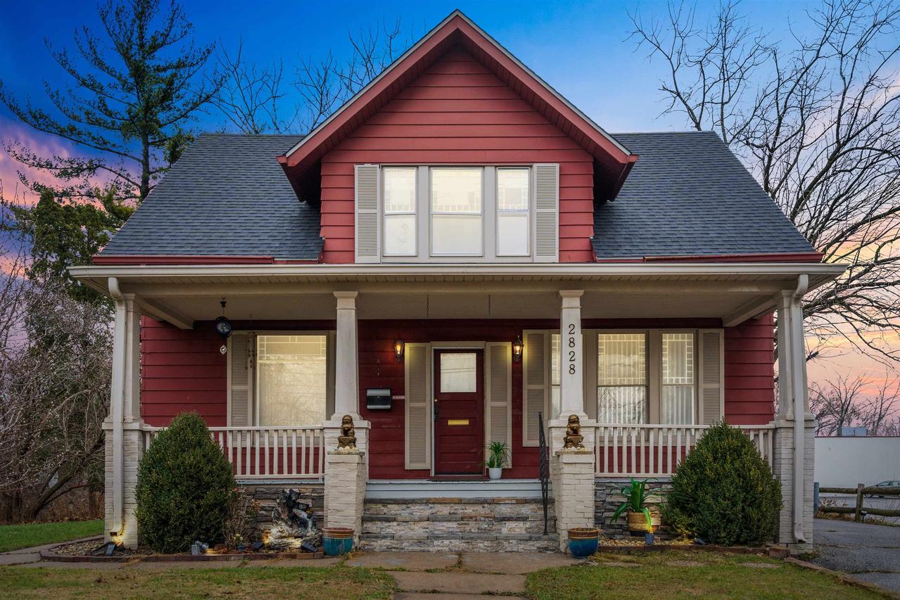 2828 16 St., Moline, IL 61265