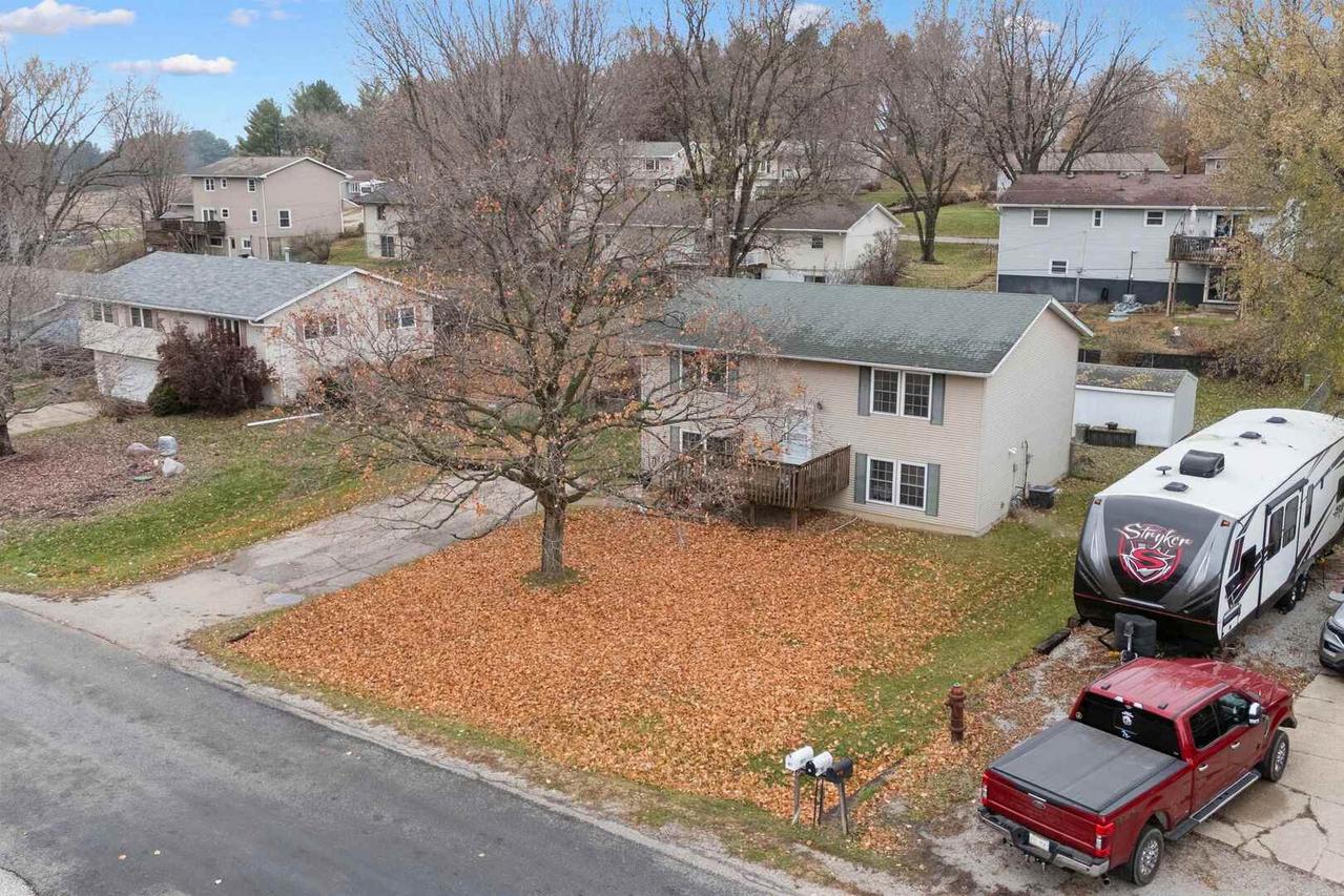 68 Sunny Hill Dr Dr., Orion, IL 61273