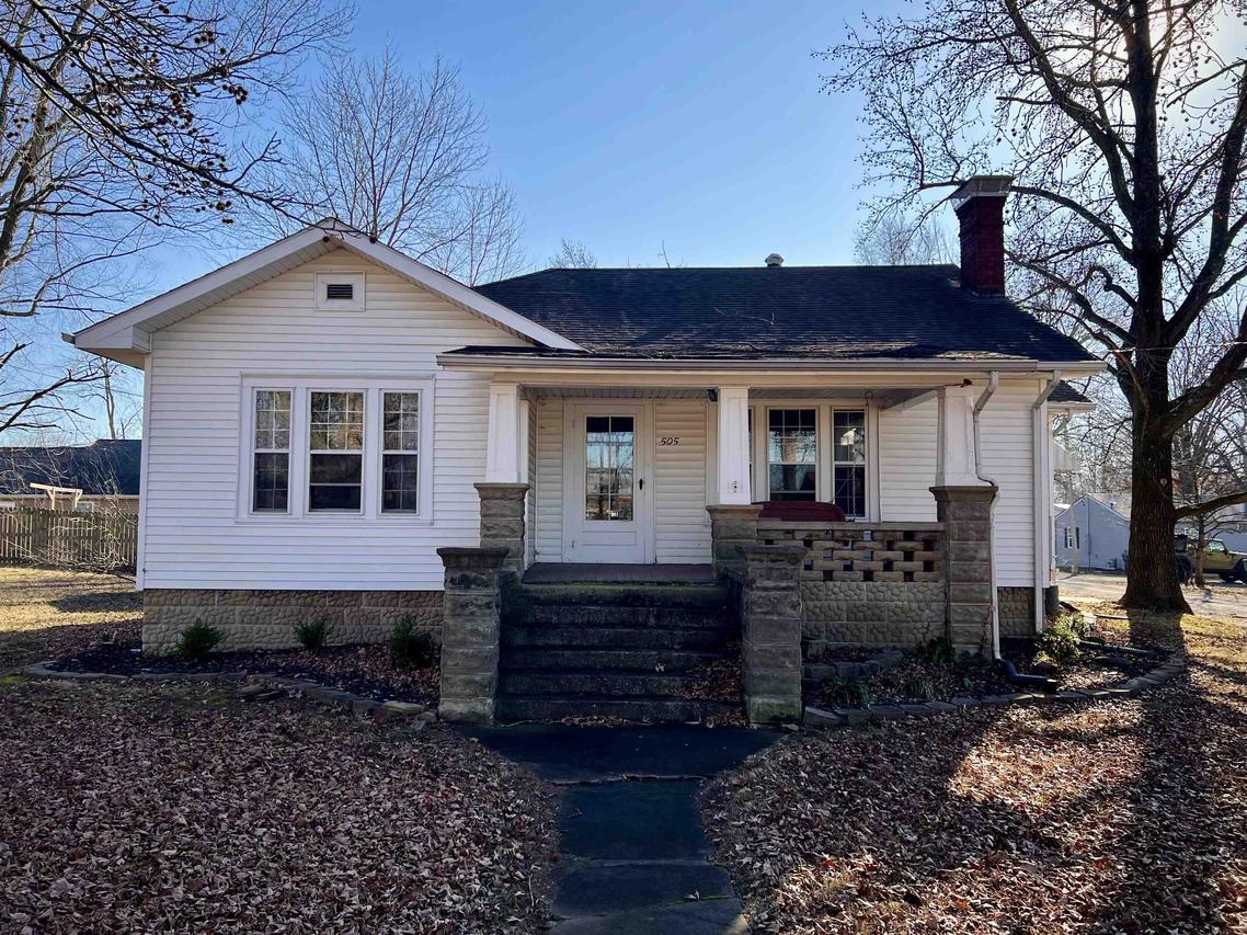 505 California St St., Cartervill, IL 62918
