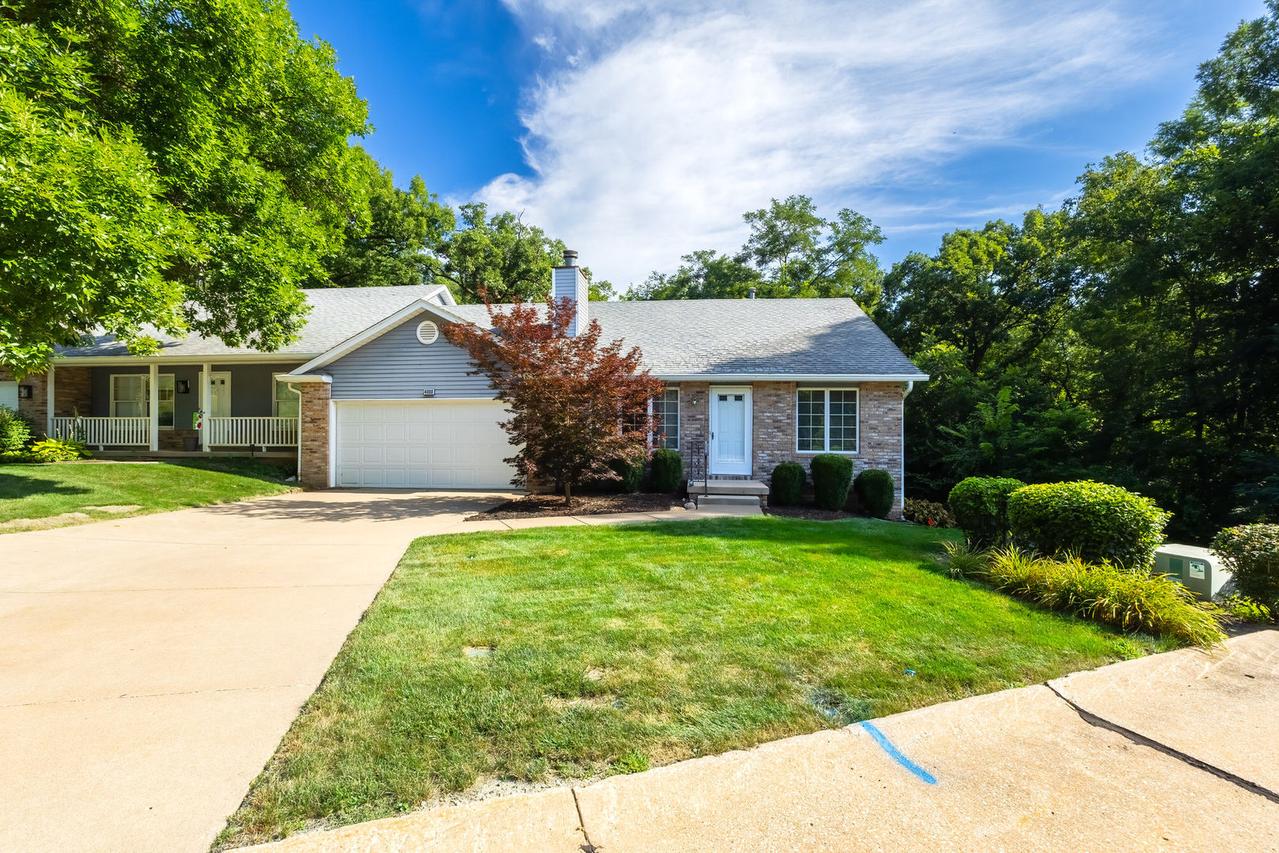 4000 46th St Ct. #5, Rock Island, IL 61201