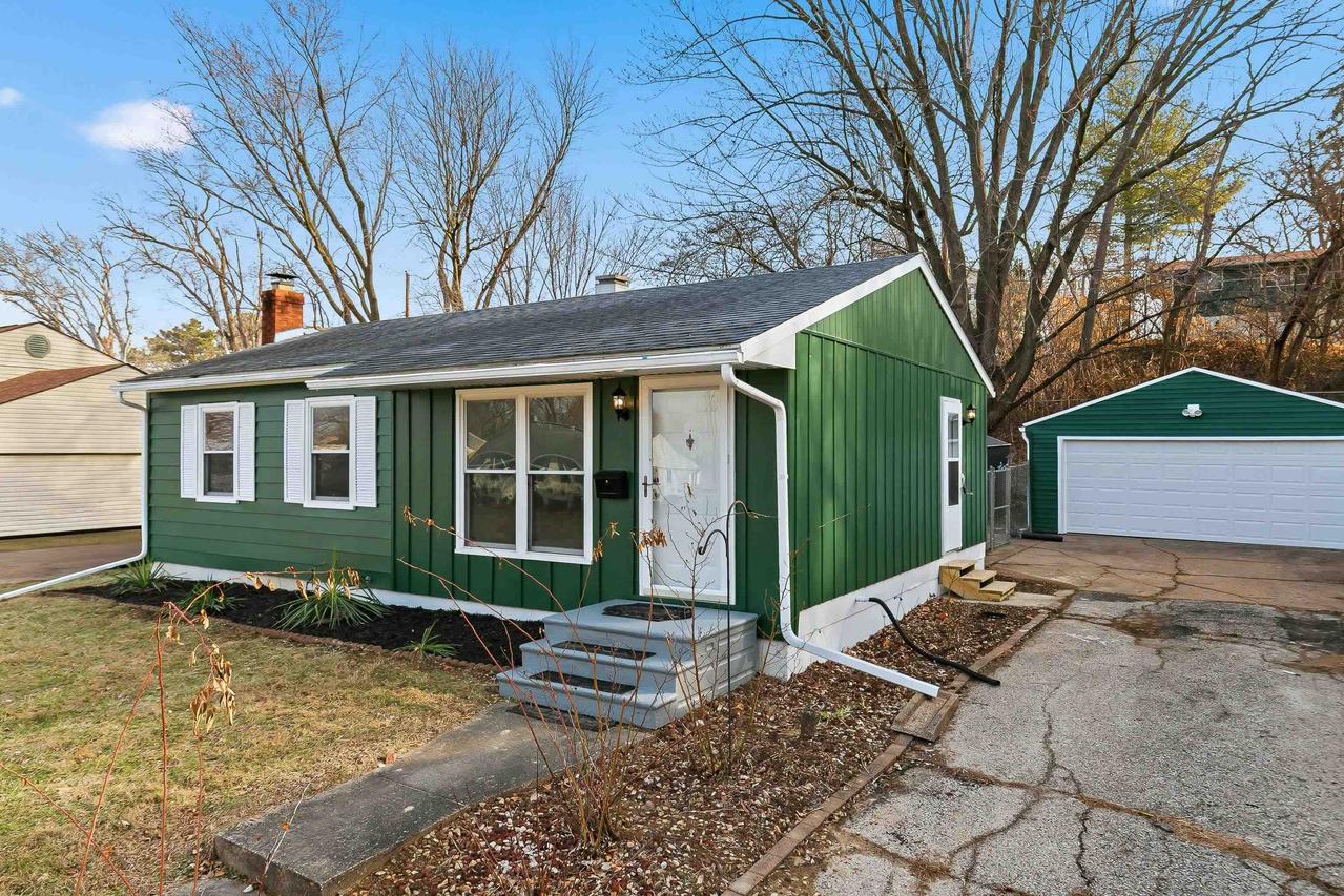 1135 6th St., Milan, IL 61264