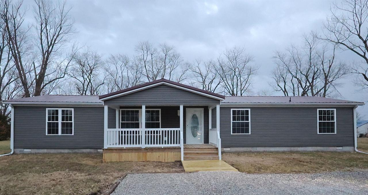 2114 Cedar Ave Ave., Salem, IL 62881