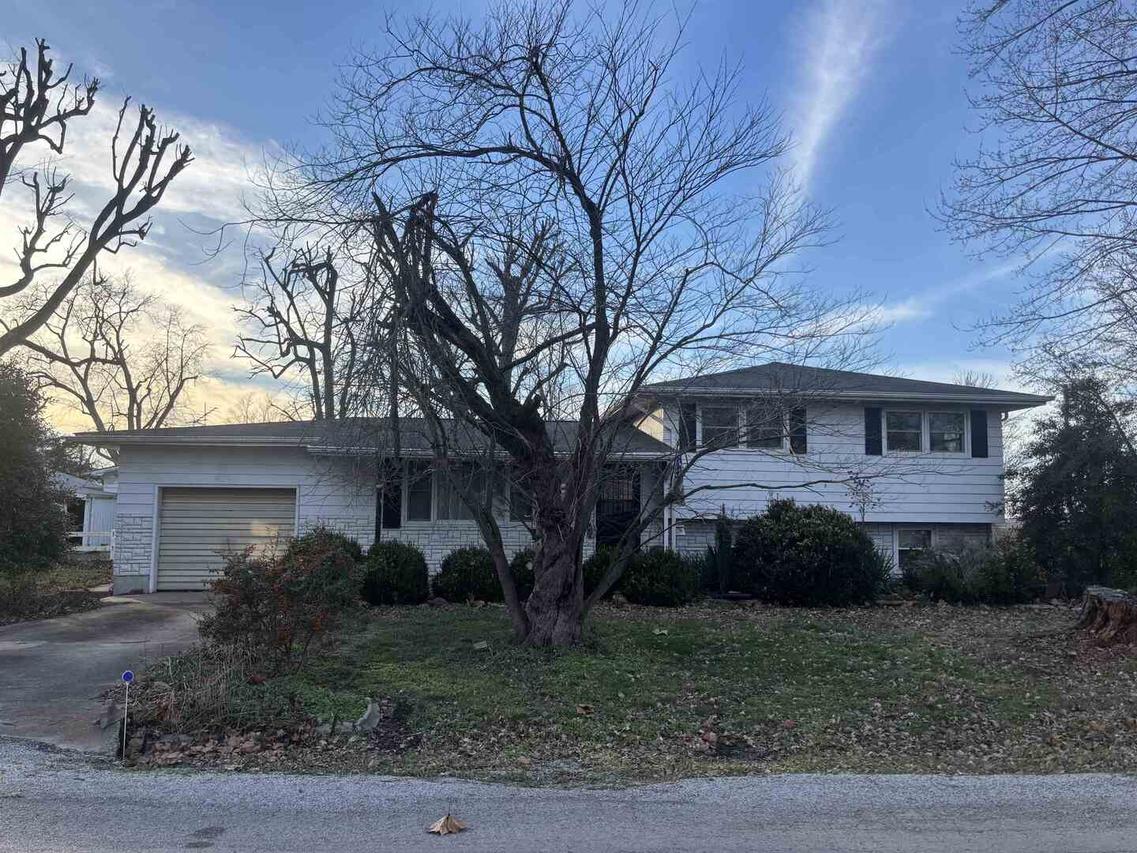 205 Jefferson St., Gorham, IL 62940