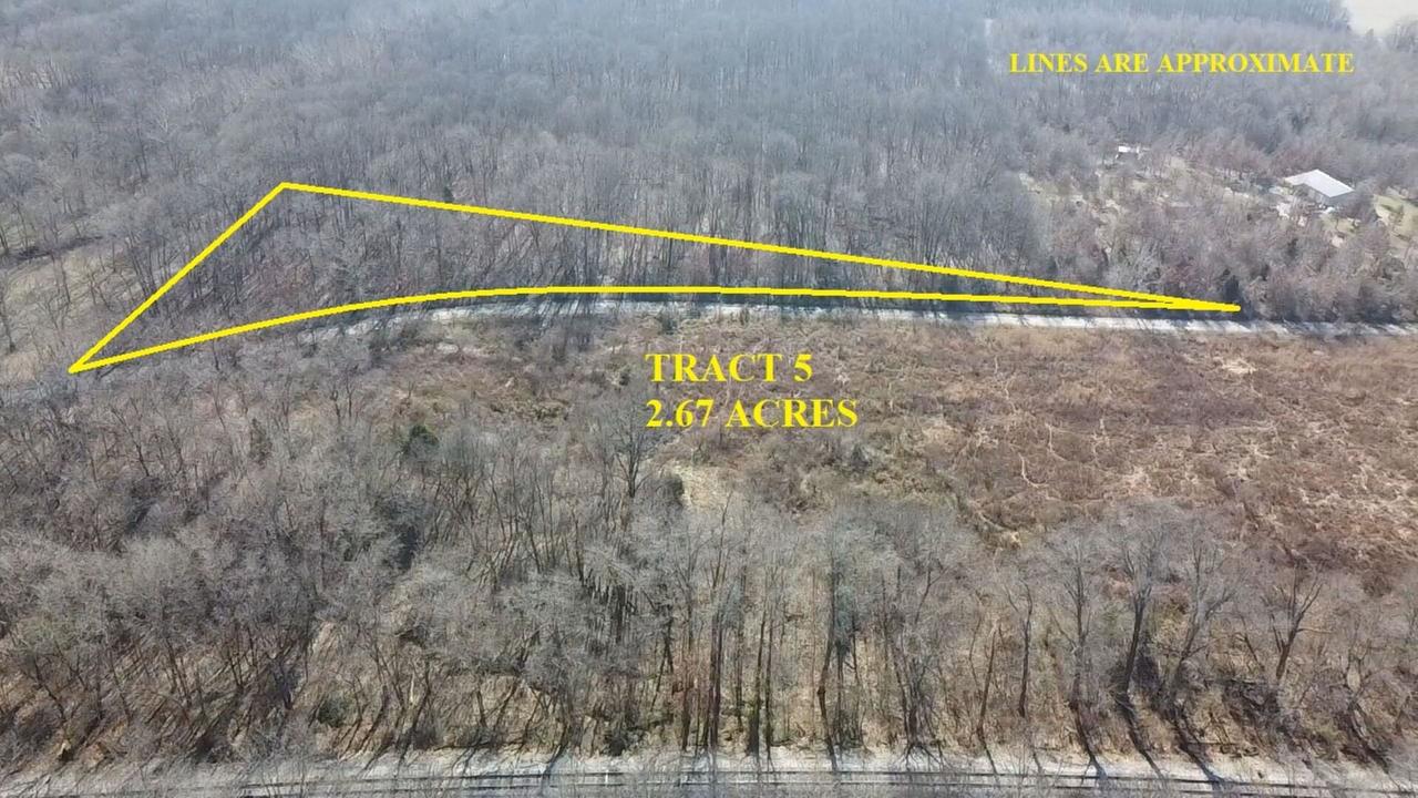 E Mozart Rd., Woodlawn, IL 62898