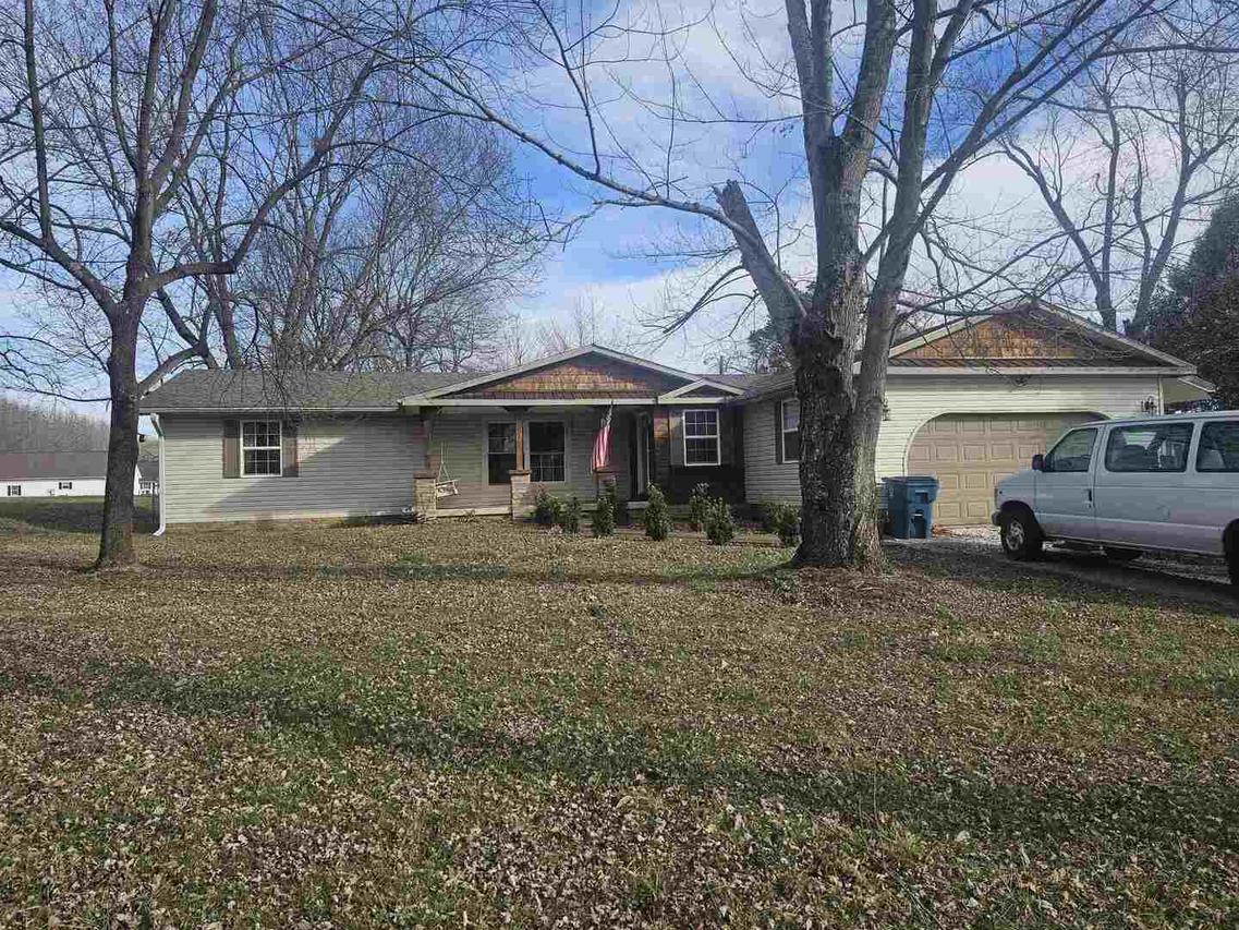 686 Airport Rd., Metropolis, IL 62960