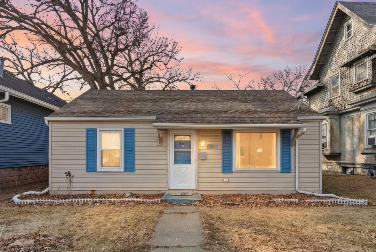 1532 30th St., Rock Island, IL 61201