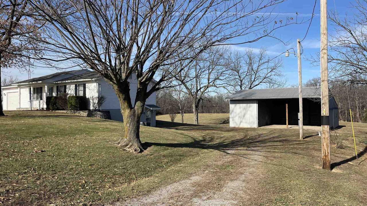 11777 Wine Hill Rd Rd., Steeleville, IL 62288
