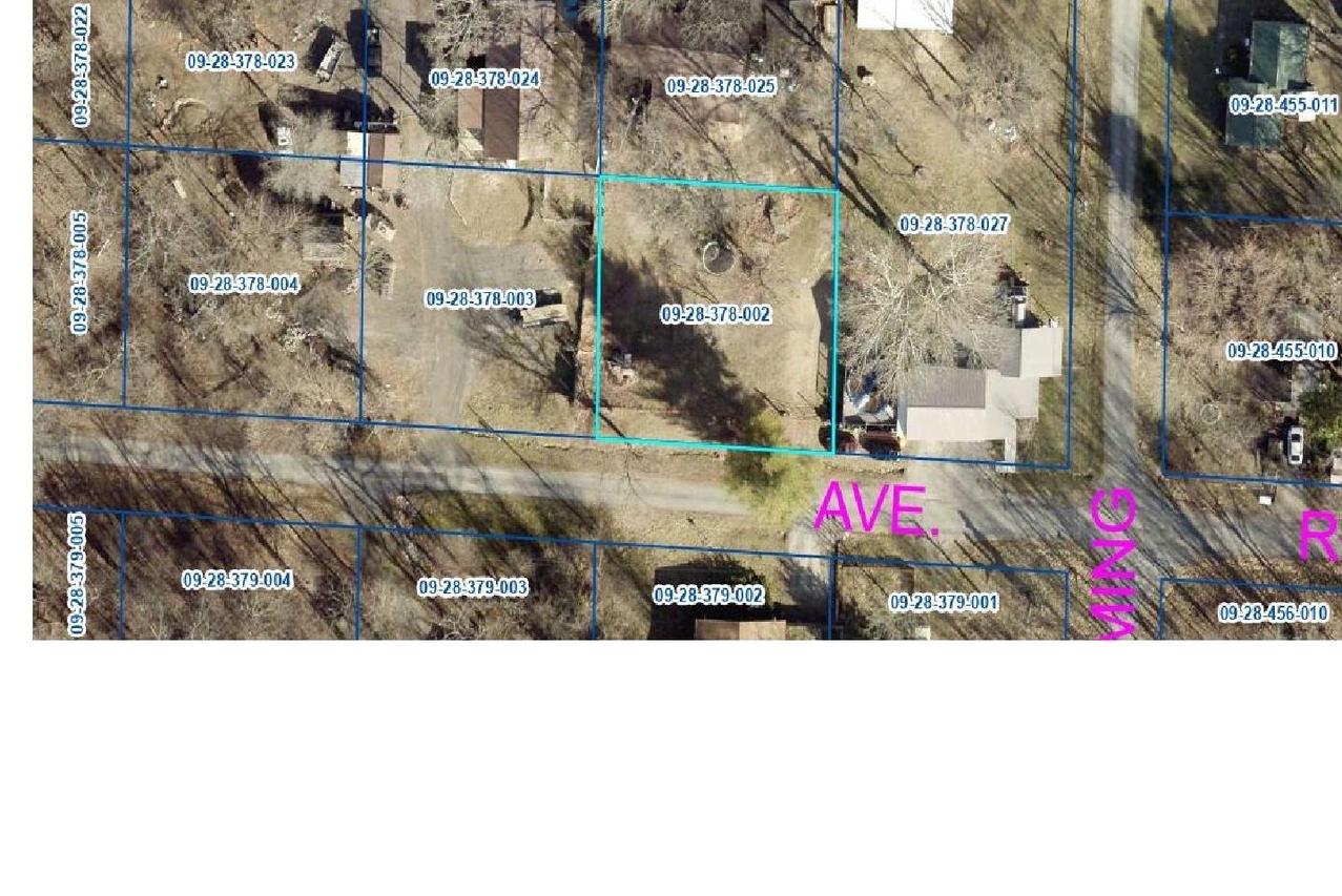 1 Robley Ave., Makanda, IL 62958