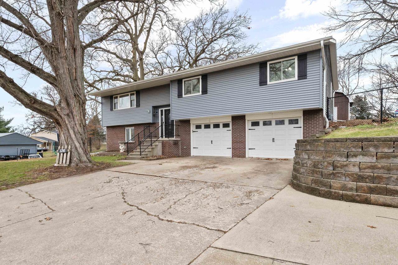 126 Sherwood Dr., Geneseo, IL 61254
