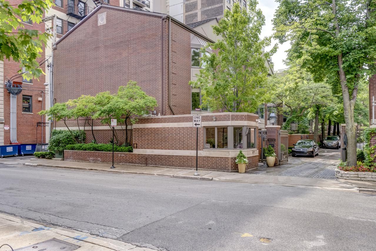 55 W Goethe St. #1217, Chicago, IL 60610