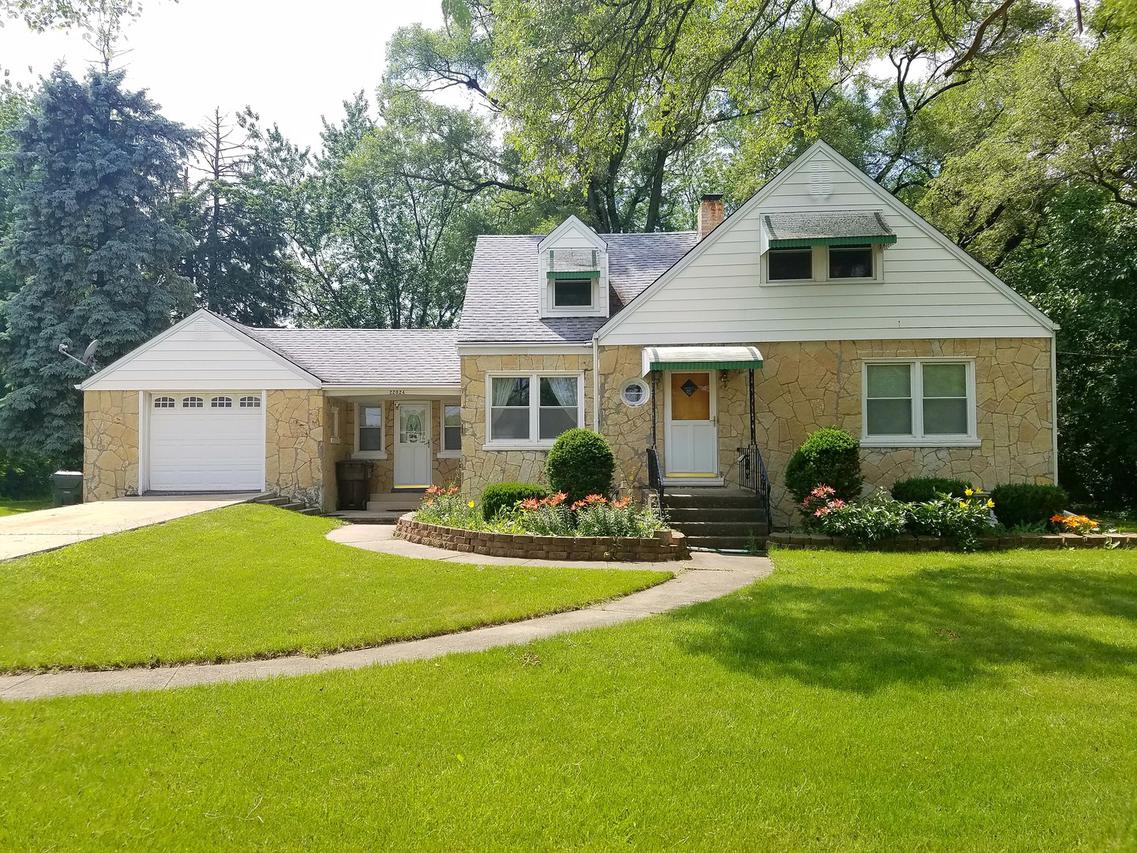 22024 Governors Hwy., Richton Park, IL 60471