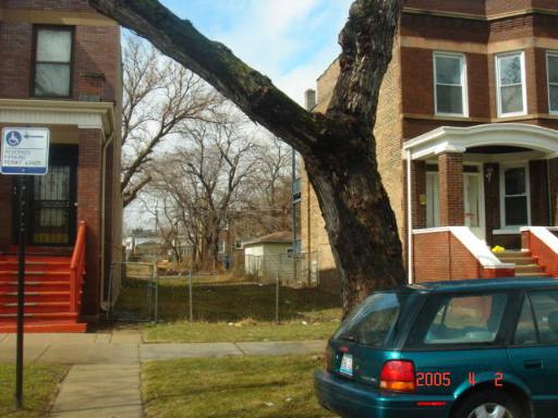 6742 S St Lawrence Ave., Chicago, IL 60637