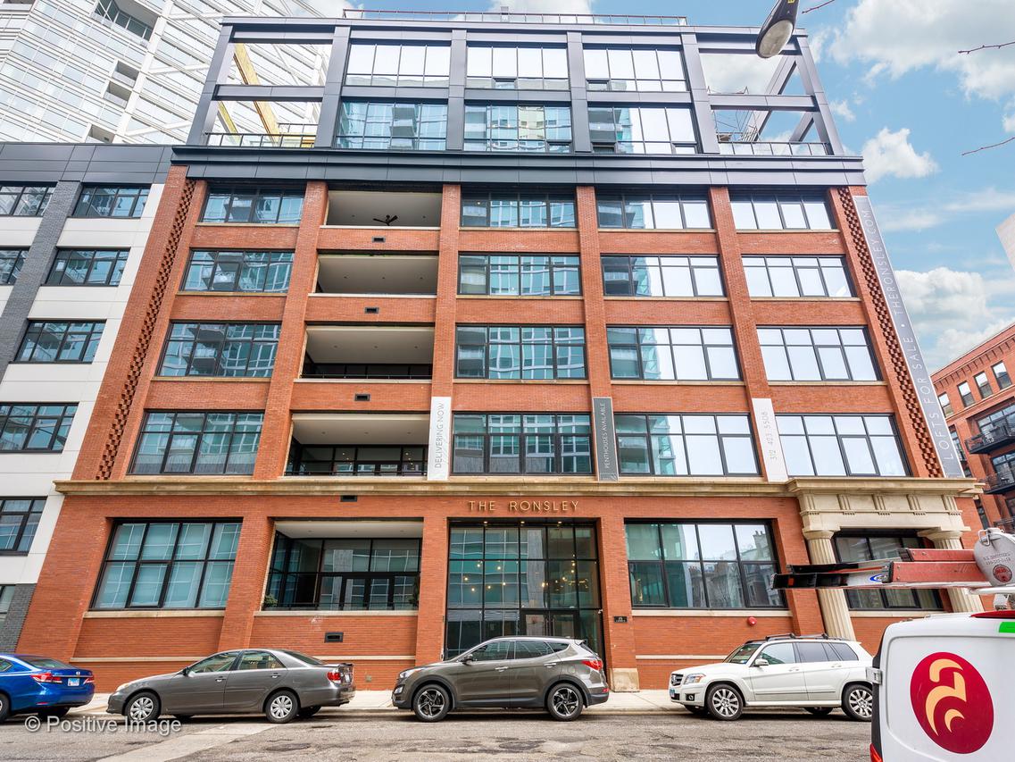 676 N Kingsbury St. #101, Chicago, IL 60654