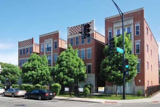 2355 W Congress Pkwy. #1, Chicago, IL 60612