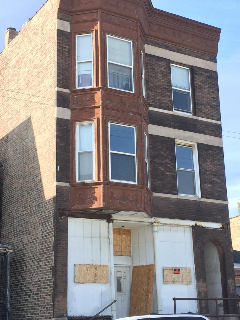 9710 S Avenue L Ave., Chicago, IL 60617
