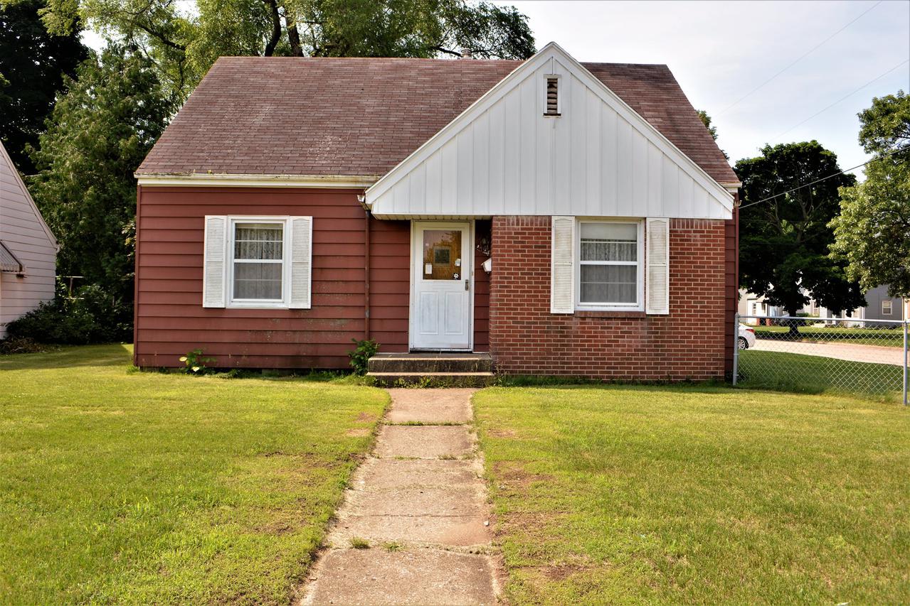 2524 Glenwood Ave., Rockford, IL 61101