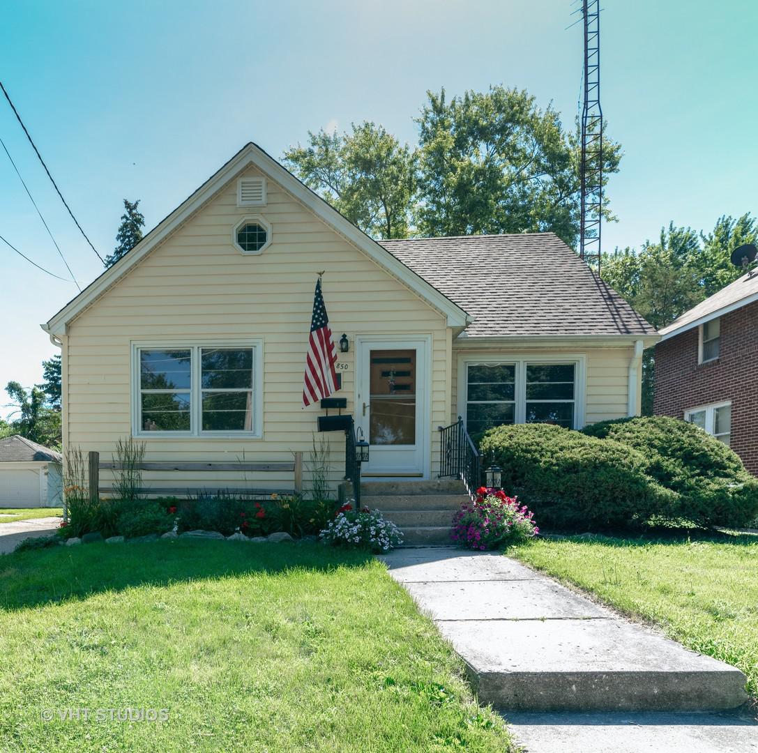850 N 10th St., Dekalb, IL 60115