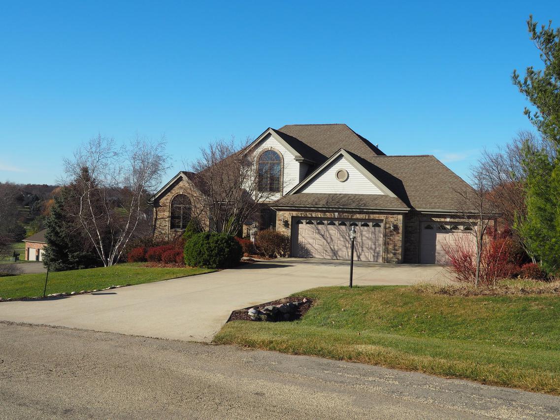 4358 E Falcon Dr., Byron, IL 61010